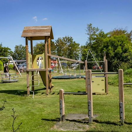 Chalet 550 Op Recreatiepark De Wielen シント・マールテン エクステリア 写真