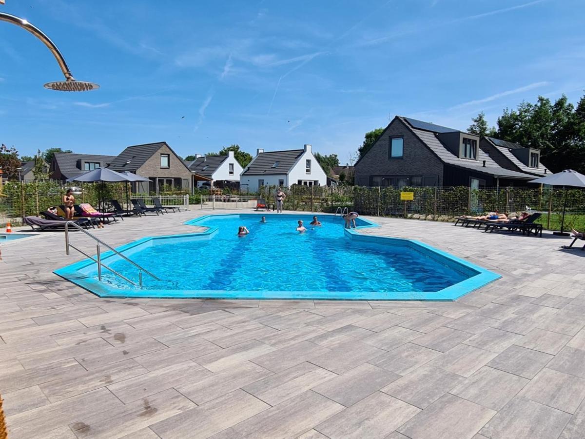 Chalet 550 Op Recreatiepark De Wielen シント・マールテン エクステリア 写真