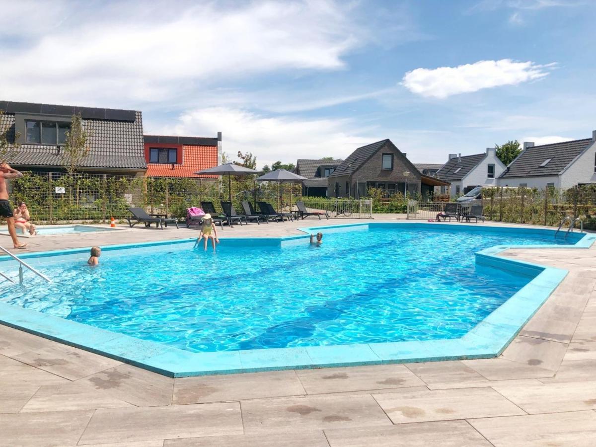 Chalet 550 Op Recreatiepark De Wielen シント・マールテン エクステリア 写真