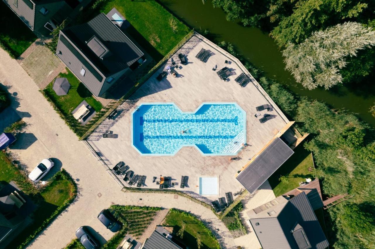 Chalet 550 Op Recreatiepark De Wielen シント・マールテン エクステリア 写真